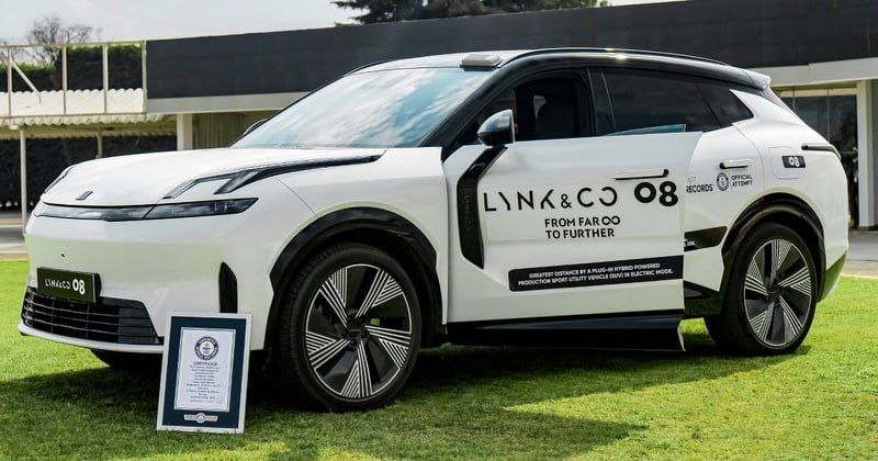Kyiv Auto Trade | Lynk & Co 08: світовий рекорд Гіннеса на одному заряді.